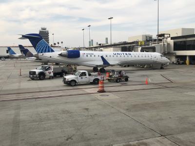 Photo of aircraft N743SK operated by United Express