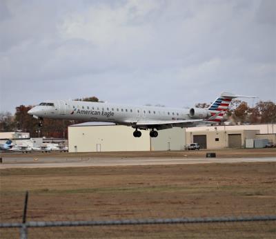 Photo of aircraft N577NN operated by American Eagle