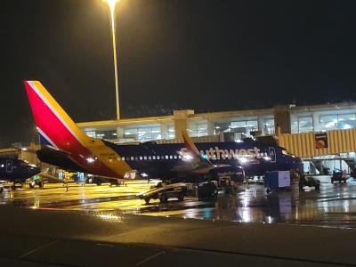 Photo of aircraft N445WN operated by Southwest Airlines
