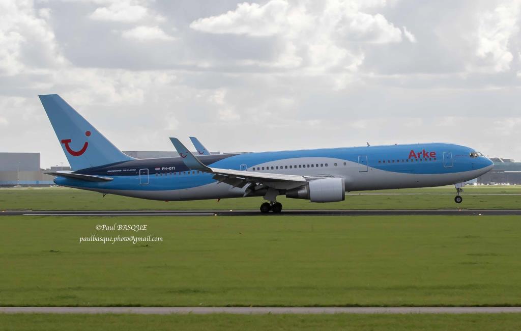 Photo of aircraft PH-OYI operated by Arke