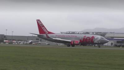 Image of aircraft registration G-CELV - A 737-377(WL) operated by Jet2