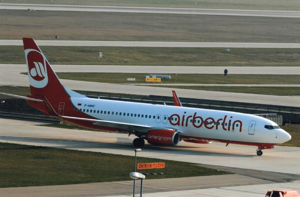 Photo of aircraft D-ABKE operated by Air Berlin