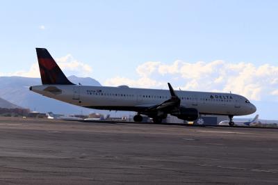 Photo of aircraft N127DN operated by Delta Air Lines