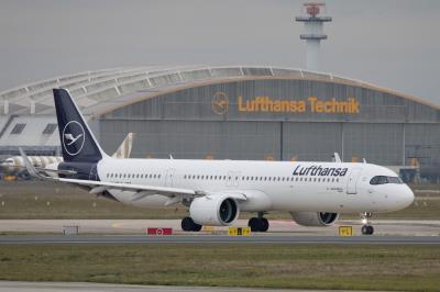 Photo of aircraft D-AIEO operated by Lufthansa