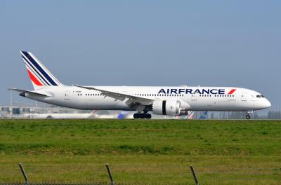 Photo of aircraft F-HRBE operated by Air France