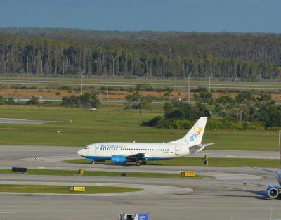 Image of aircraft registration C6-BFD - A 737-5H6 operated by Bahamasair