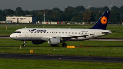 Photo of aircraft D-AIZM operated by Lufthansa