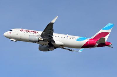 Image of aircraft registration D-AIZV - A A320-214(WL) operated by Eurowings