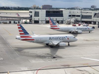 Photo of aircraft N9023N operated by American Airlines