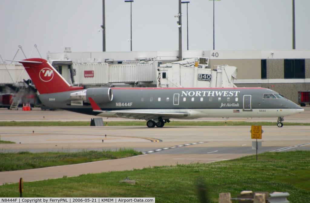 Photo of aircraft N8444F operated by Pinnacle Airlines