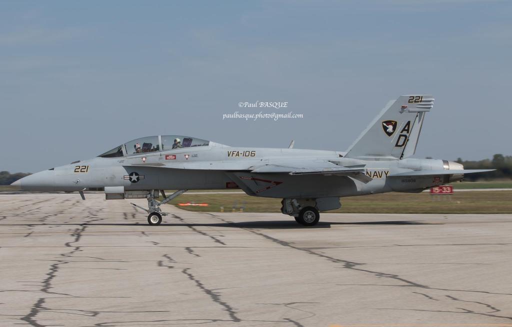 Photo of aircraft 165808 operated by United States Navy