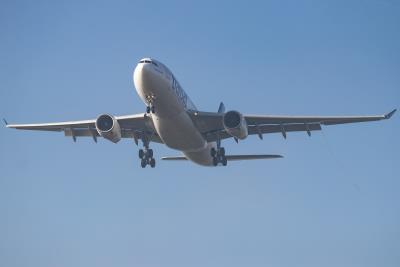 Photo of aircraft C-GTSR operated by Air Transat