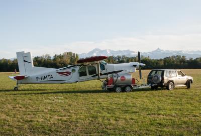 Photo of aircraft F-HMTA operated by Pau Parachutisme Passion