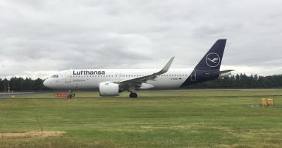 Photo of aircraft D-AINQ operated by Lufthansa