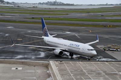 Photo of aircraft N87507 operated by United Airlines