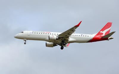 Photo of aircraft VH-XVL operated by QantasLink