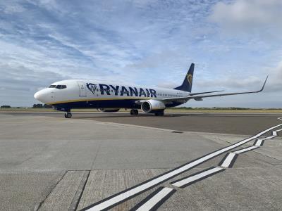 Photo of aircraft EI-DYR operated by Ryanair