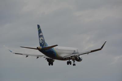 Photo of aircraft N196SY operated by Alaska Airlines