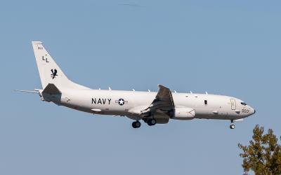 Photo of aircraft 168860 operated by United States Navy
