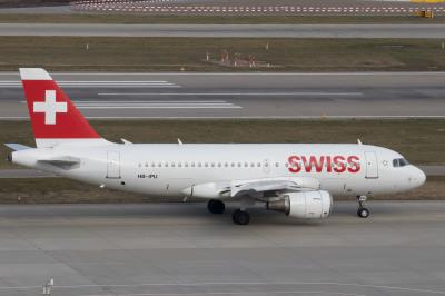 Photo of aircraft HB-IPU operated by Swiss