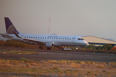 Photo of aircraft N213SY operated by United Express