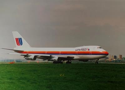 Photo of aircraft N163UA operated by United Airlines