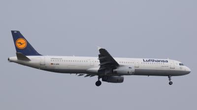 Image of aircraft registration D-AIDQ - A A321-231 operated by Lufthansa