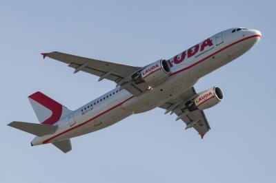 Photo of aircraft OE-LMI operated by LaudaMotion