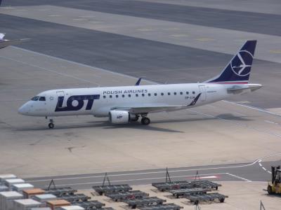Photo of aircraft SP-LIA operated by LOT - Polish Airlines