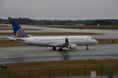 Photo of aircraft N724YX operated by United Express