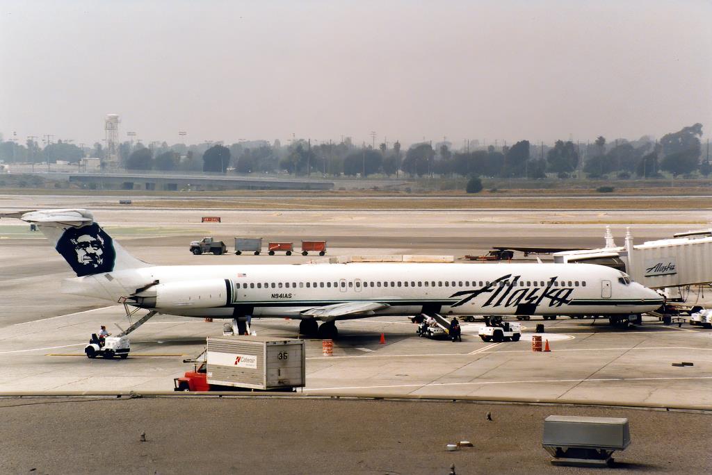 Photo of aircraft N941AS operated by Alaska Airlines