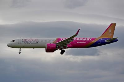 Photo of aircraft HA-LGI operated by Wizz Air