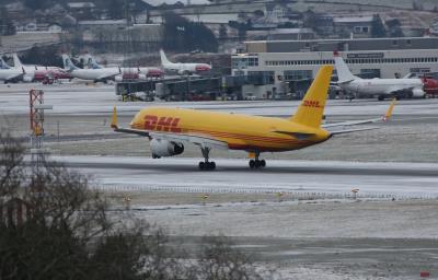 Image of aircraft registration G-DHKB - A 757-256(WL) operated by DHL Air