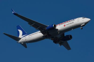 Photo of aircraft TC-JGU operated by Anadolu Jet