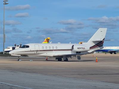 Photo of aircraft N597QS operated by NetJets
