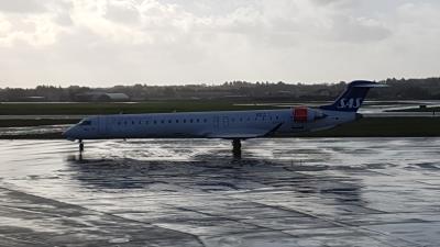 Image of aircraft registration EI-FPH - A CRJ-900LR operated by SAS Scandinavian Airlines