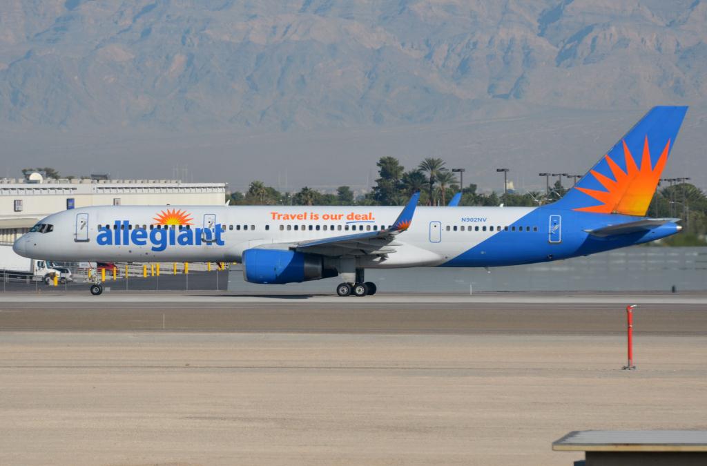 Photo of aircraft N902NV operated by Allegiant Air