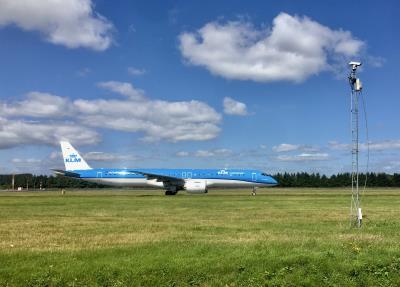 Photo of aircraft PH-NXC operated by KLM Cityhopper