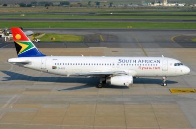 Photo of aircraft ZS-SZE operated by South African Airways