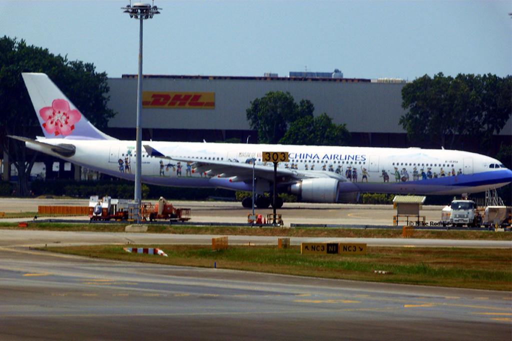 Photo of aircraft B-18358 operated by China Airlines