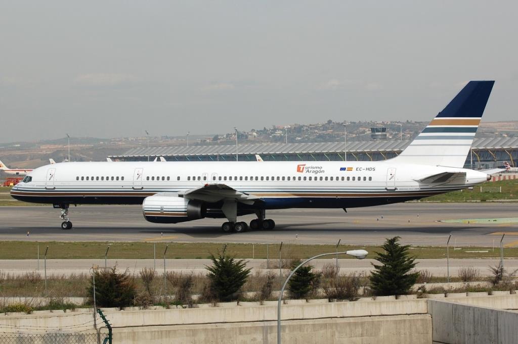 Photo of aircraft EC-HDS operated by Privilege Style