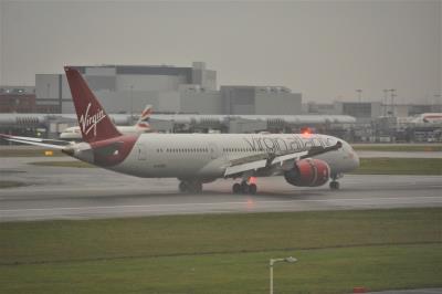 Image of aircraft registration G-VCRU - A 787-9 Dreamliner operated by Virgin Atlantic Airways