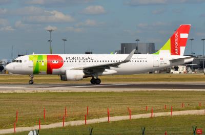 Image of aircraft registration CS-TNT - A A320-214(WL) operated by TAP - Air Portugal