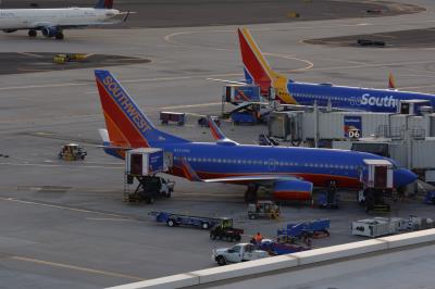Photo of aircraft N242WN operated by Southwest Airlines