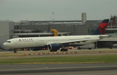 Photo of aircraft N418DX operated by Delta Air Lines