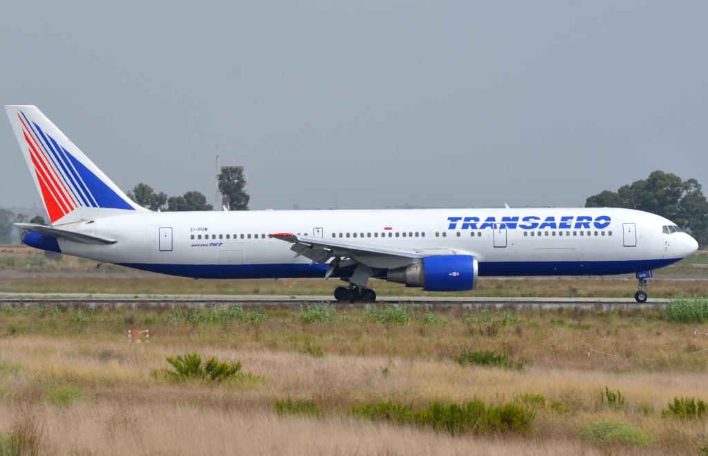 Photo of aircraft EI-RUW operated by Transaero Airlines