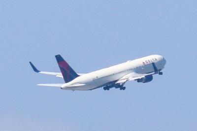 Image of aircraft registration N1200K - A 767-332(ER)(WL) operated by Delta Air Lines