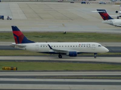 Photo of aircraft N878RW operated by Republic Airways