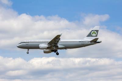 Image of aircraft registration EI-DVM - A A320-214 operated by Aer Lingus