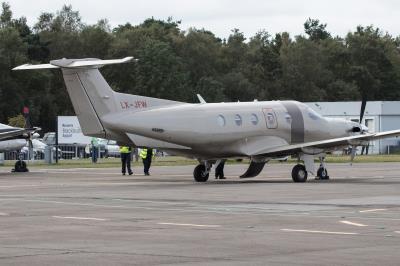 Photo of aircraft LX-JFW operated by Jetfly Aviation